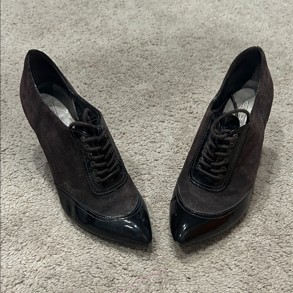 Chic Black and Gray Women's Heels